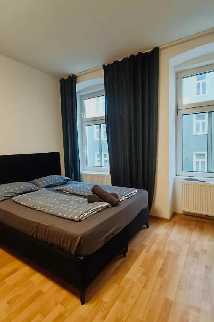 Homestay Family Room Vienna