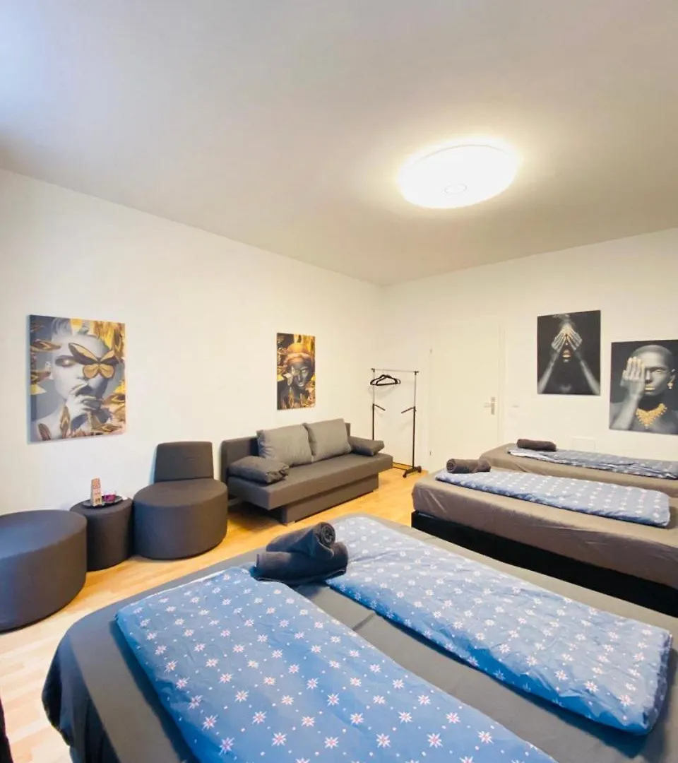 Homestay Family Room Vienna