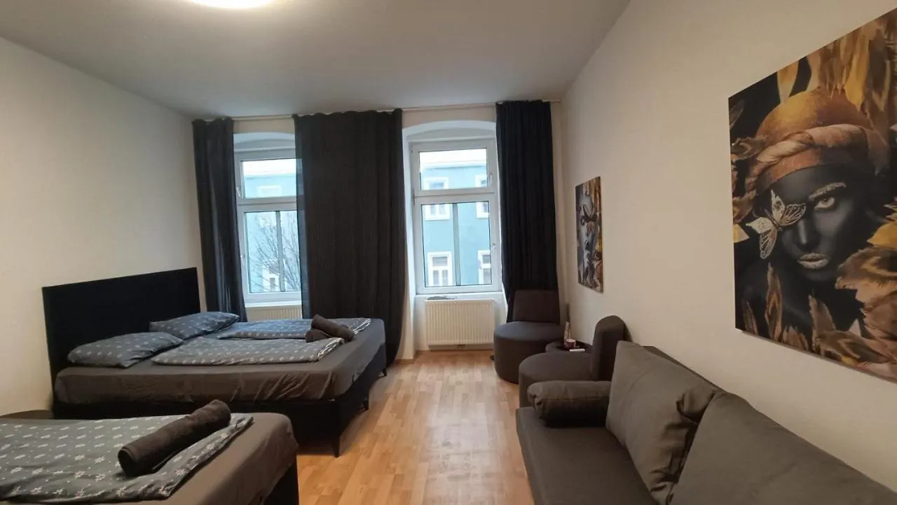 Homestay Family Room Vienna